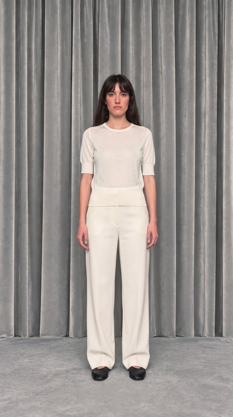 Adone Top Ivory – model front