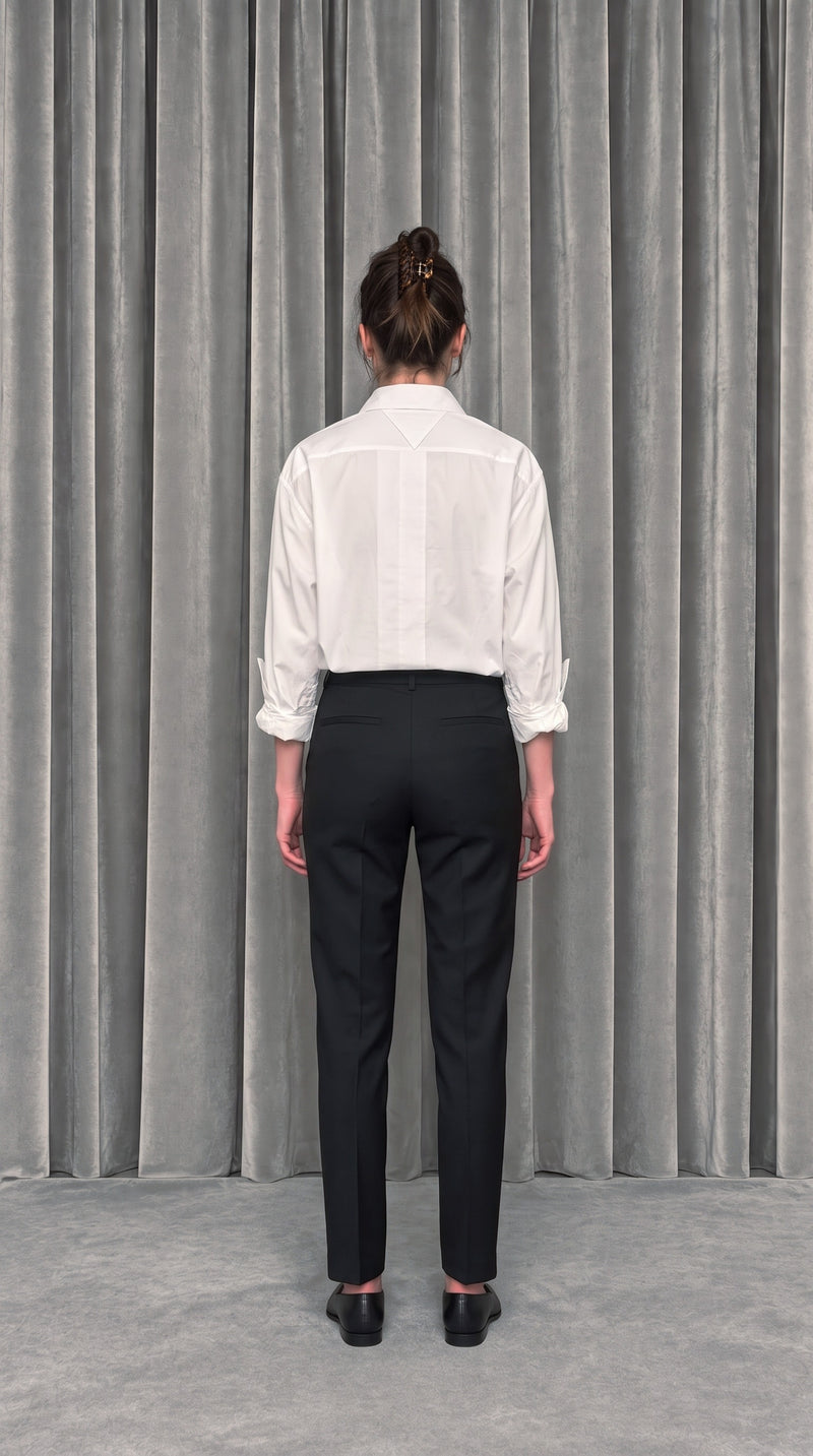 Ikarus Kiss Shirt Ivory – model back