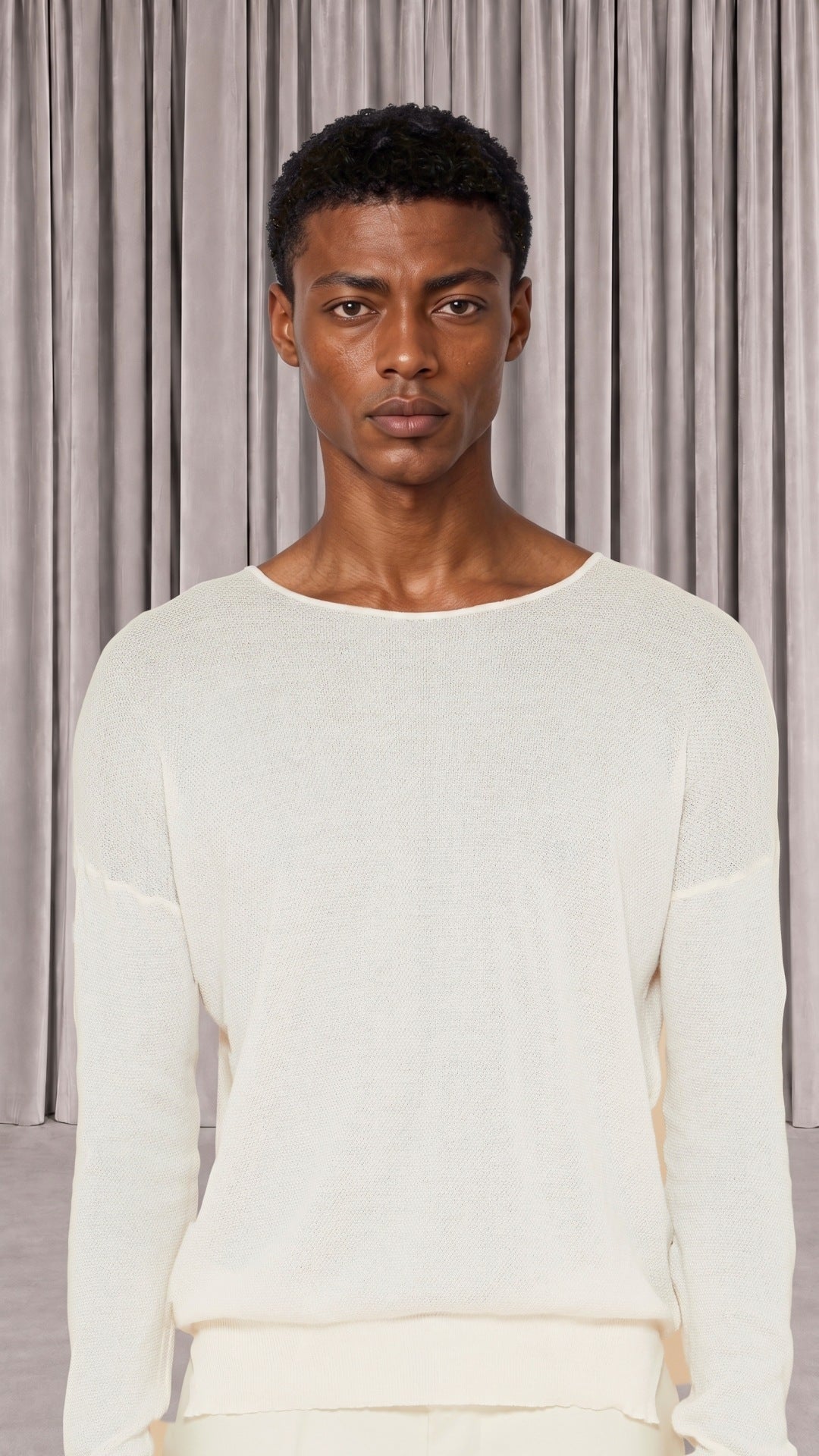 Roberto Crewneck Jumper Men Ivory, detail – POAN
