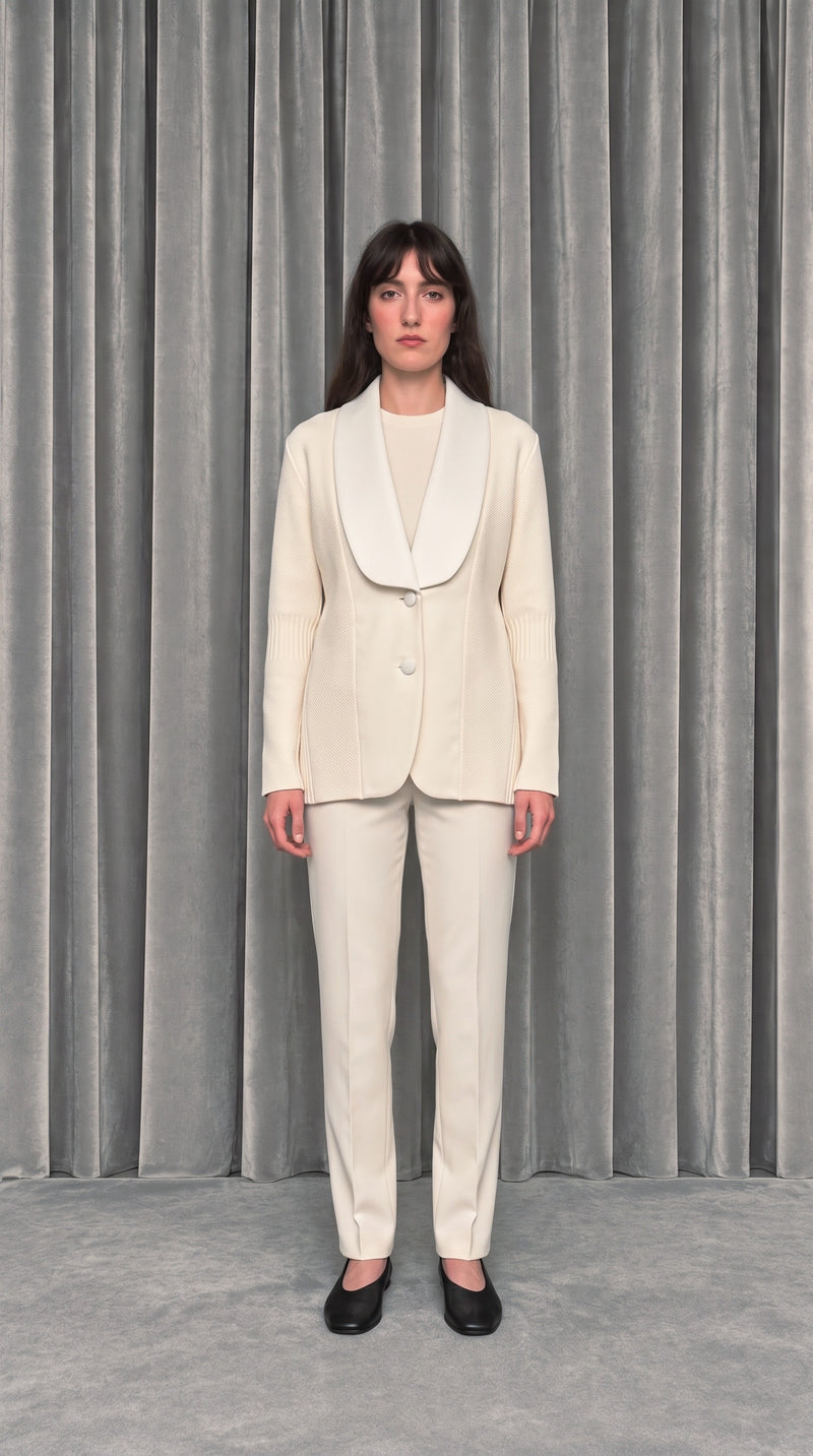 Smoker Jacket Women Ivory – worn, model front