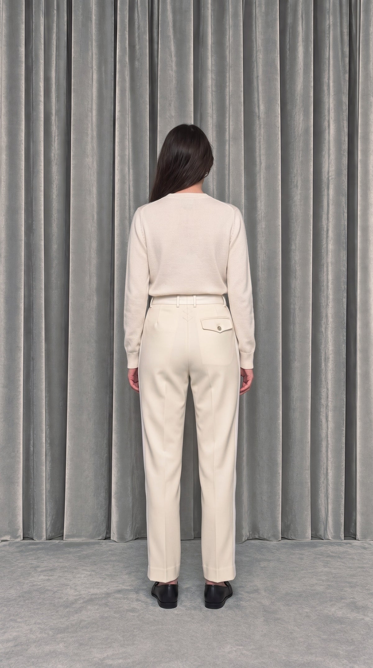 Smoker Trousers Ivory – model back
