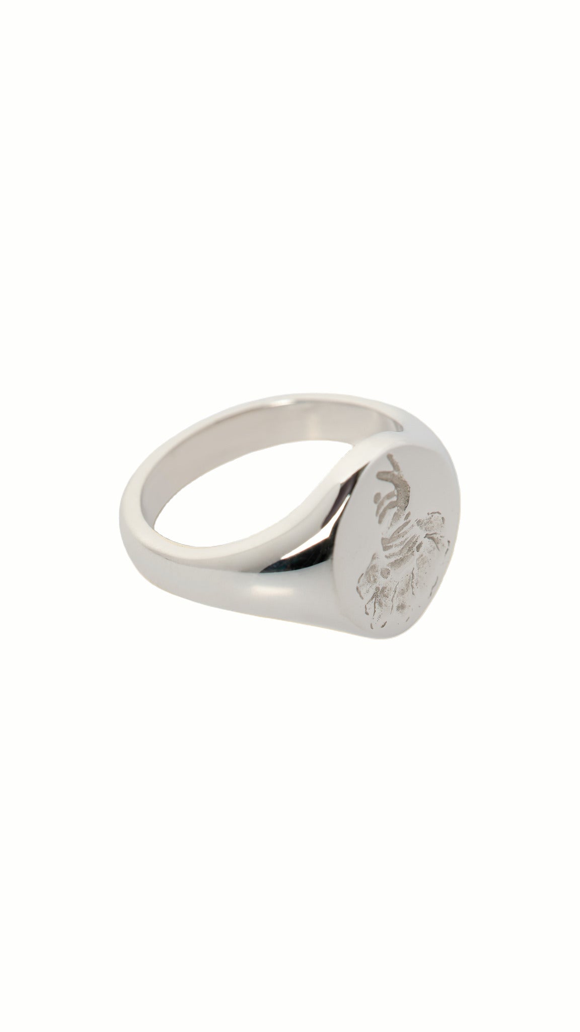 Aeiou Signet Ring White – flat lay