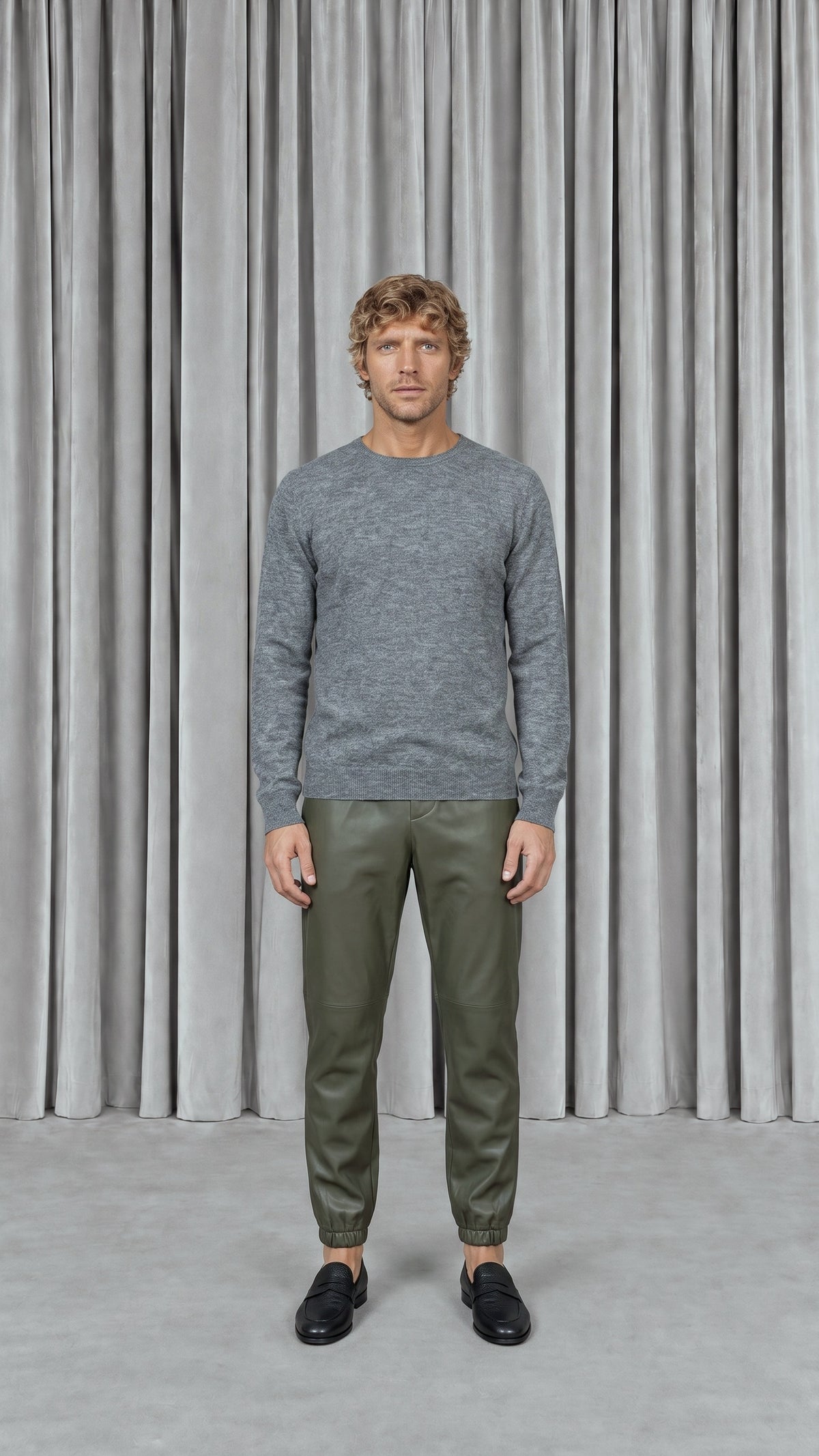 Christina Tracksuit Pants Vegan Leather Olive Men, model front – POAN