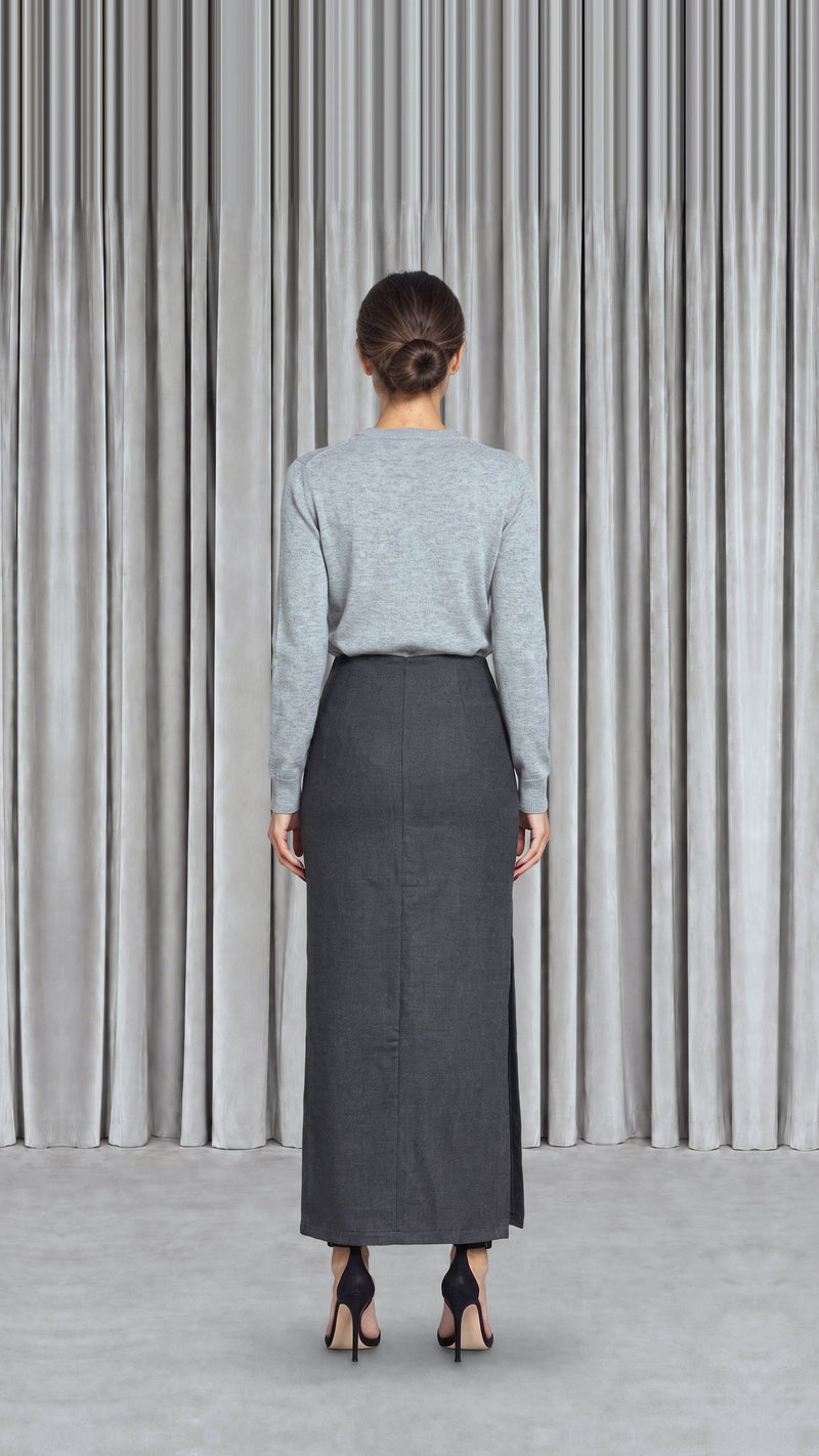 Dolce Angora Flannel Skirt Grey Women, model back – POAN