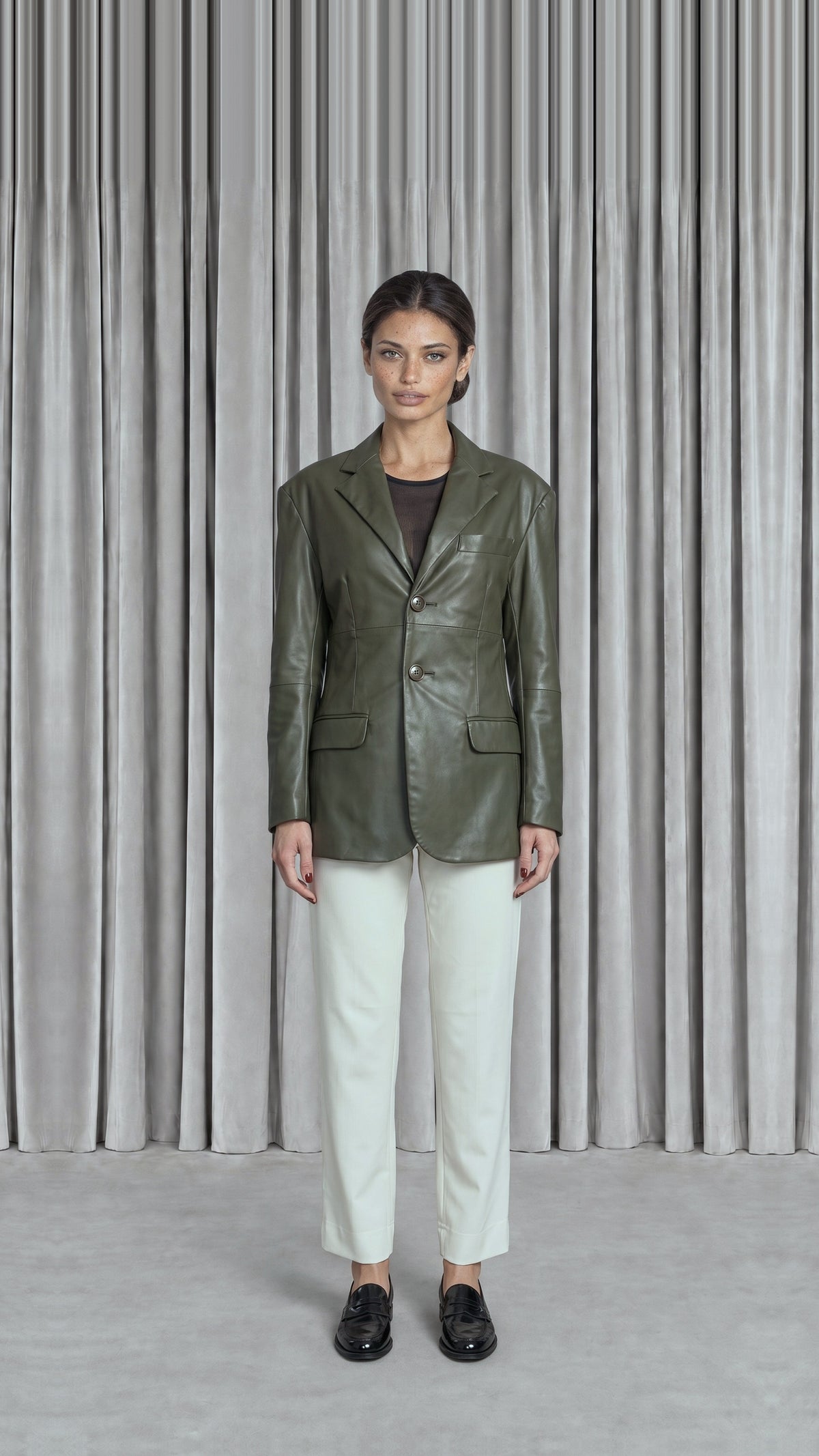 Nicholas Blazer Vegan Leather Olive Women, model front – POAN