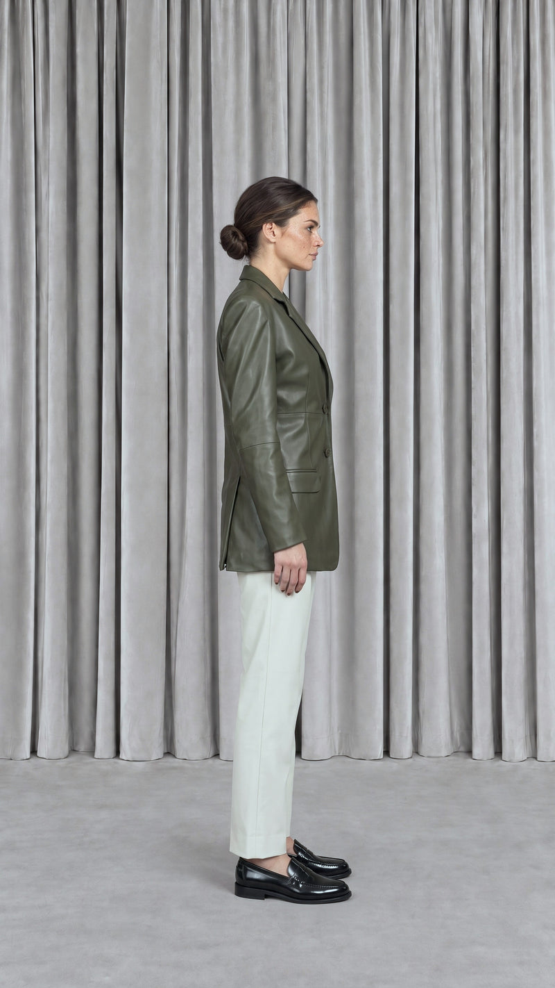 Nicholas Blazer Vegan Leather Olive Women, model side – POAN