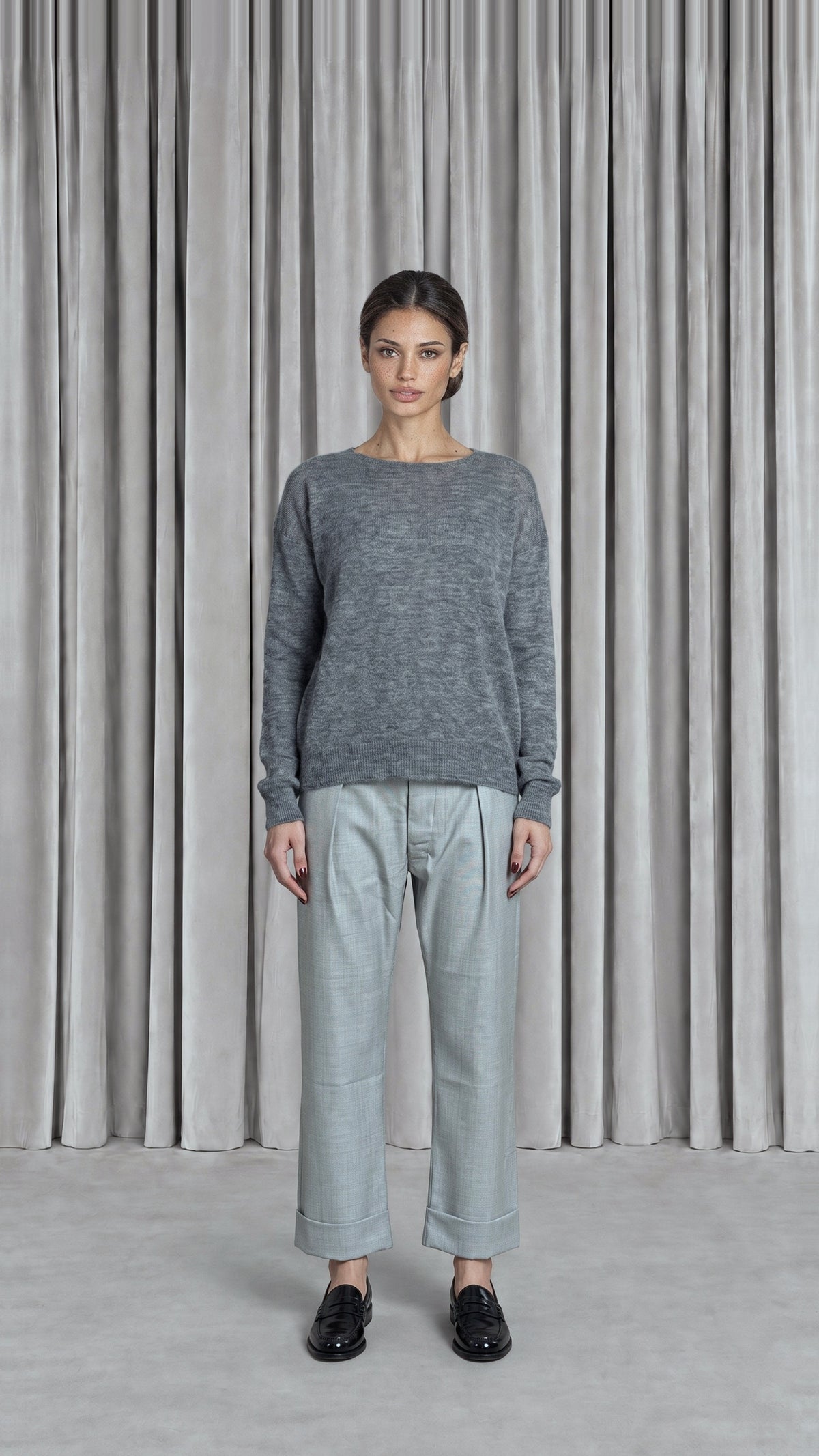 Roberto Alpaca Mohair Knitted Pullover Grey Women - front view