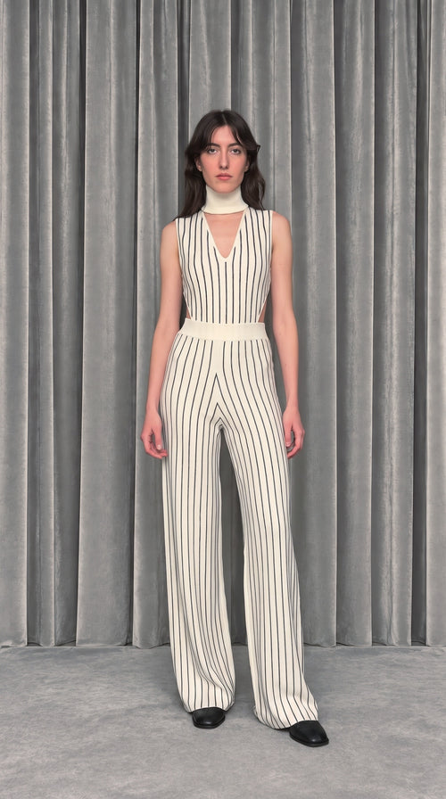 Bebe Body Ivory – model front