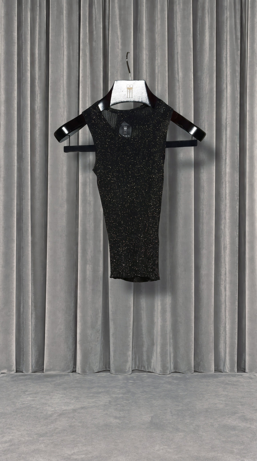 Cardinal Tank Top Black – product