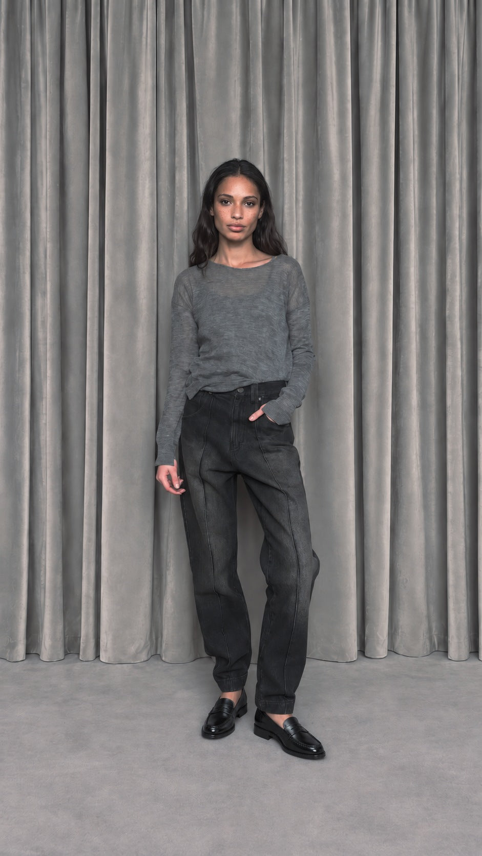 Roberto pullover in grey with Kill Denim jeans