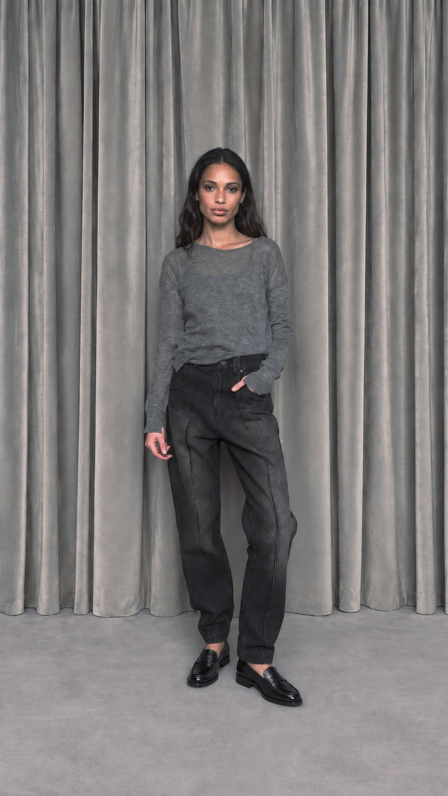 Roberto pullover in grey with Kill Denim jeans