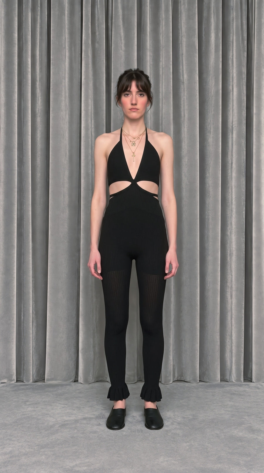 Cher Catsuit Black – model front