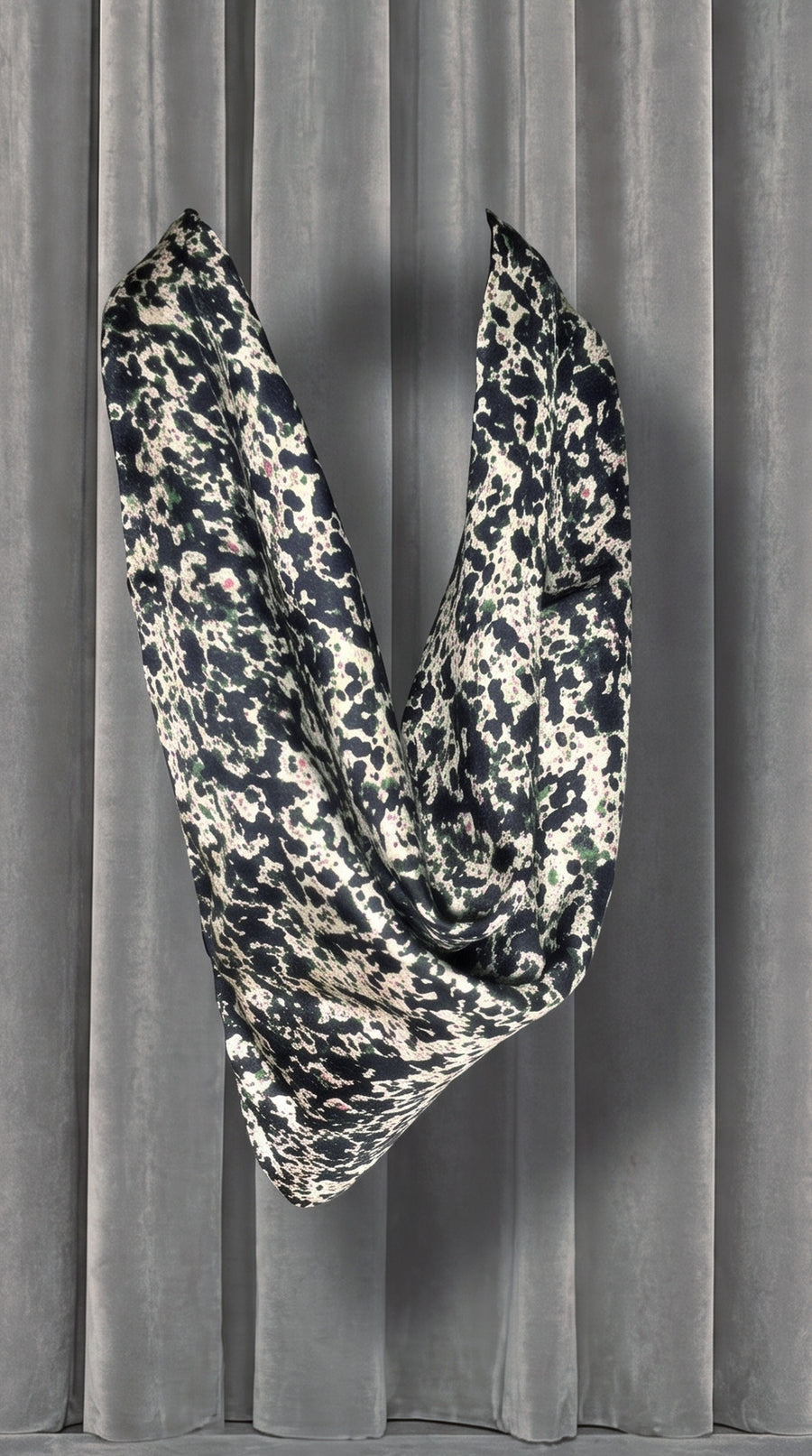 Fulon Foulard Scarf Green – product