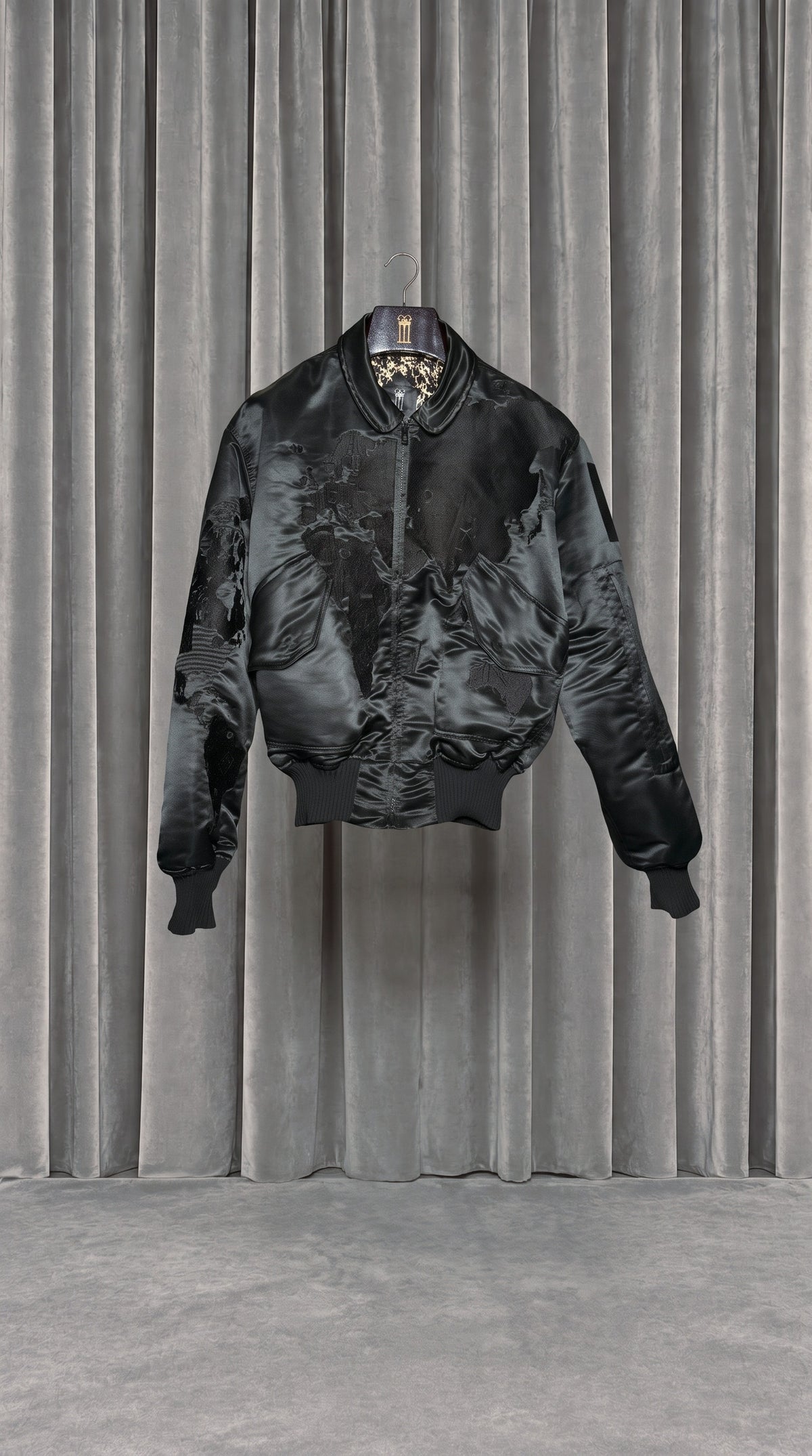 Hero World Map Bomber Jacket Black – product