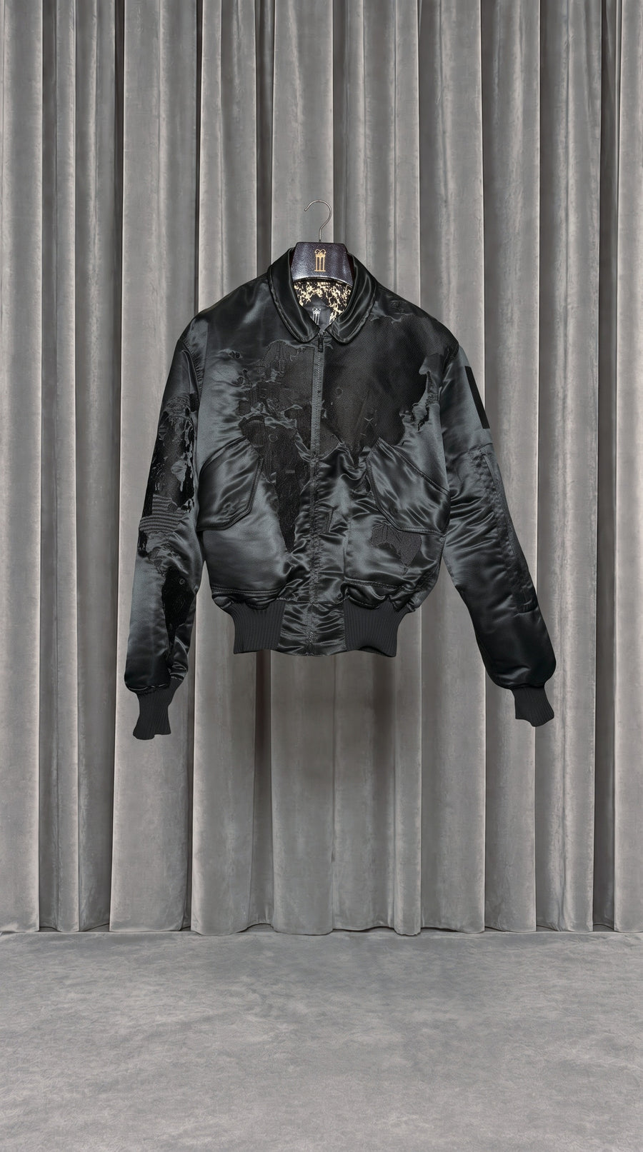 Hero World Map Bomber Jacket Black – product