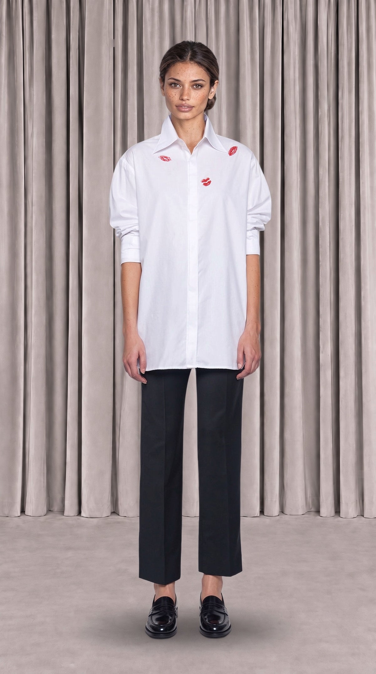 Ikarus Kiss Shirt Ivory Women, front view – POAN