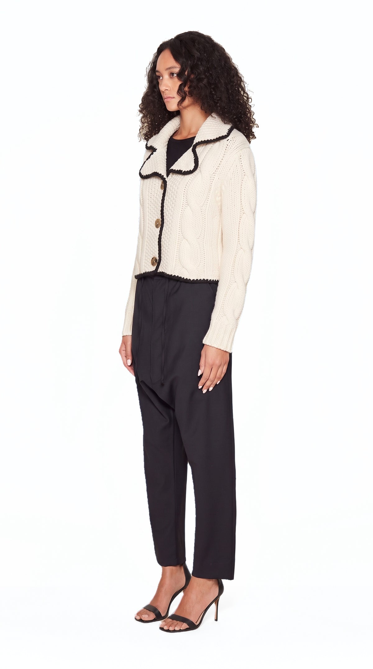 JUNKER CASHMERE HANDKNIT CARDIGAN WOMEN, side view – POAN