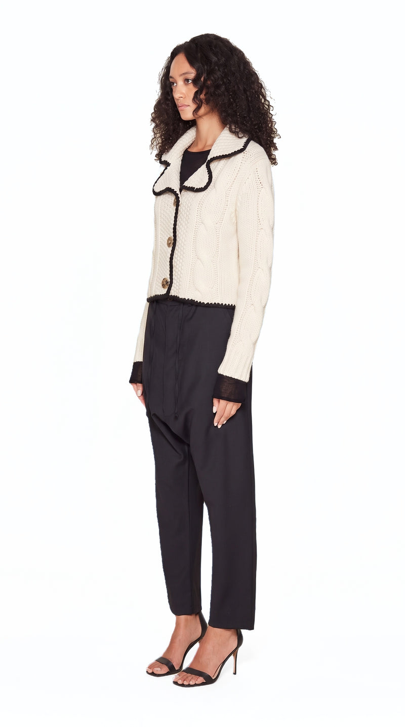 JUNKER CUSTOM CASHMERE HANDKNIT CARDIGAN WOMEN, side view – POAN