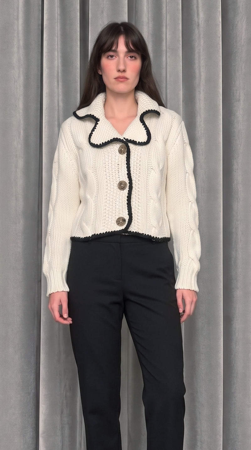 Junker Cashmere Handknit Cardigan – detail
