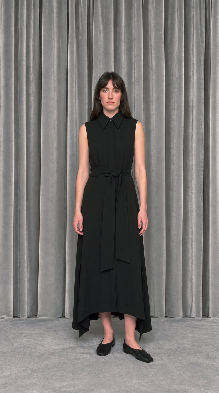 Laura Shirt Dress Black – model front
