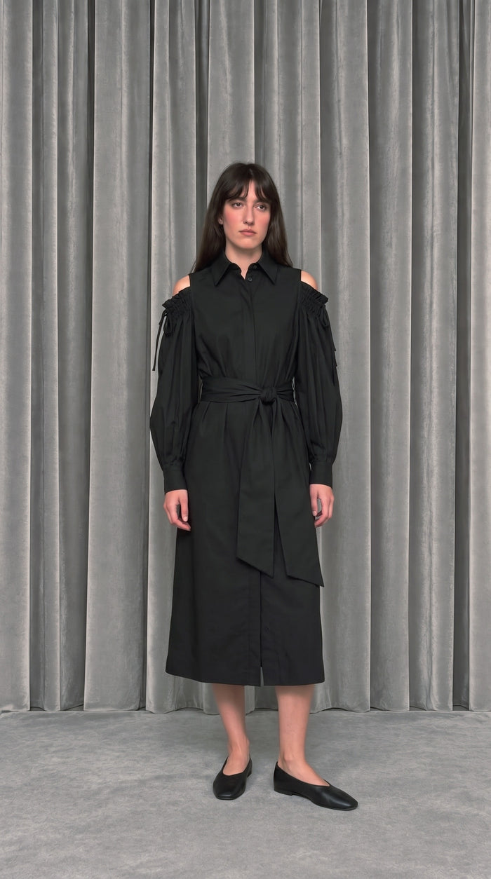 Maude Shirt Dress Black – model front