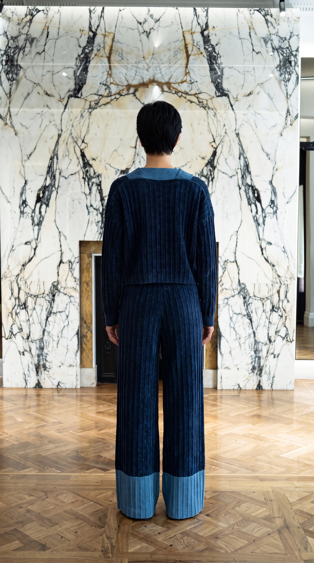 Pete Vneck Pullover Women Chenille