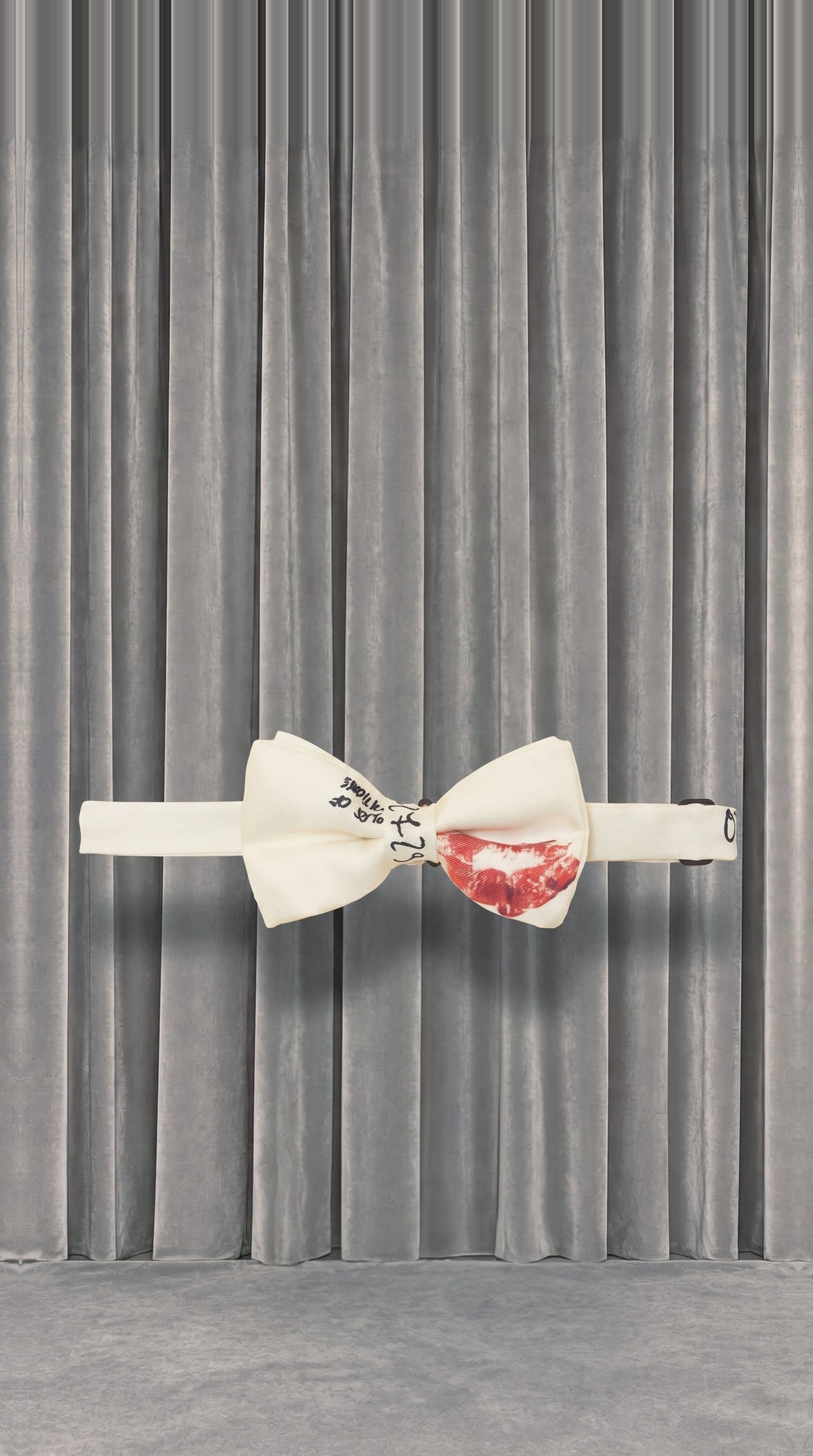Philipp Bow Tie Ivory – product