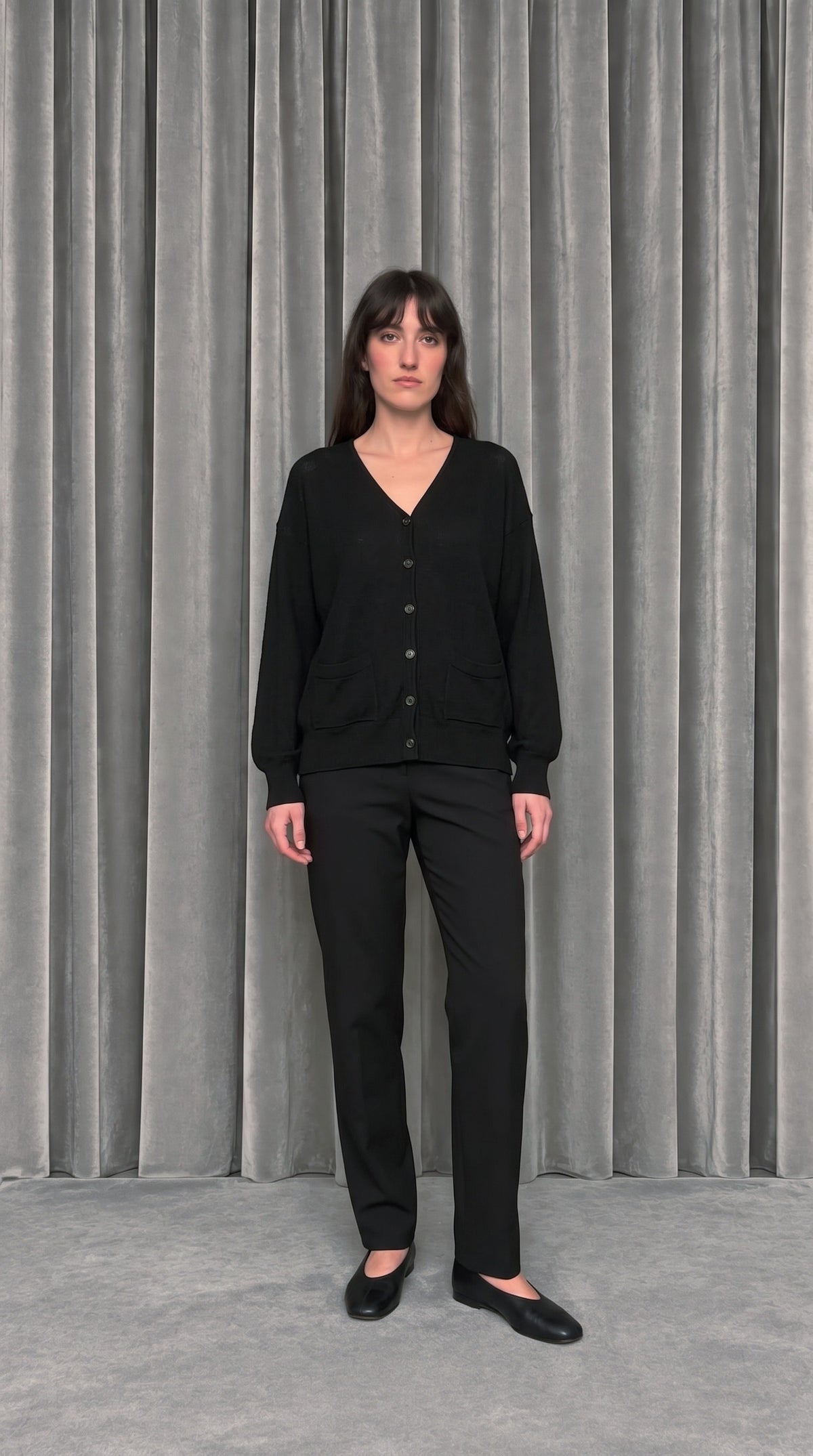 Roberto Cardigan Women Black – worn, model front