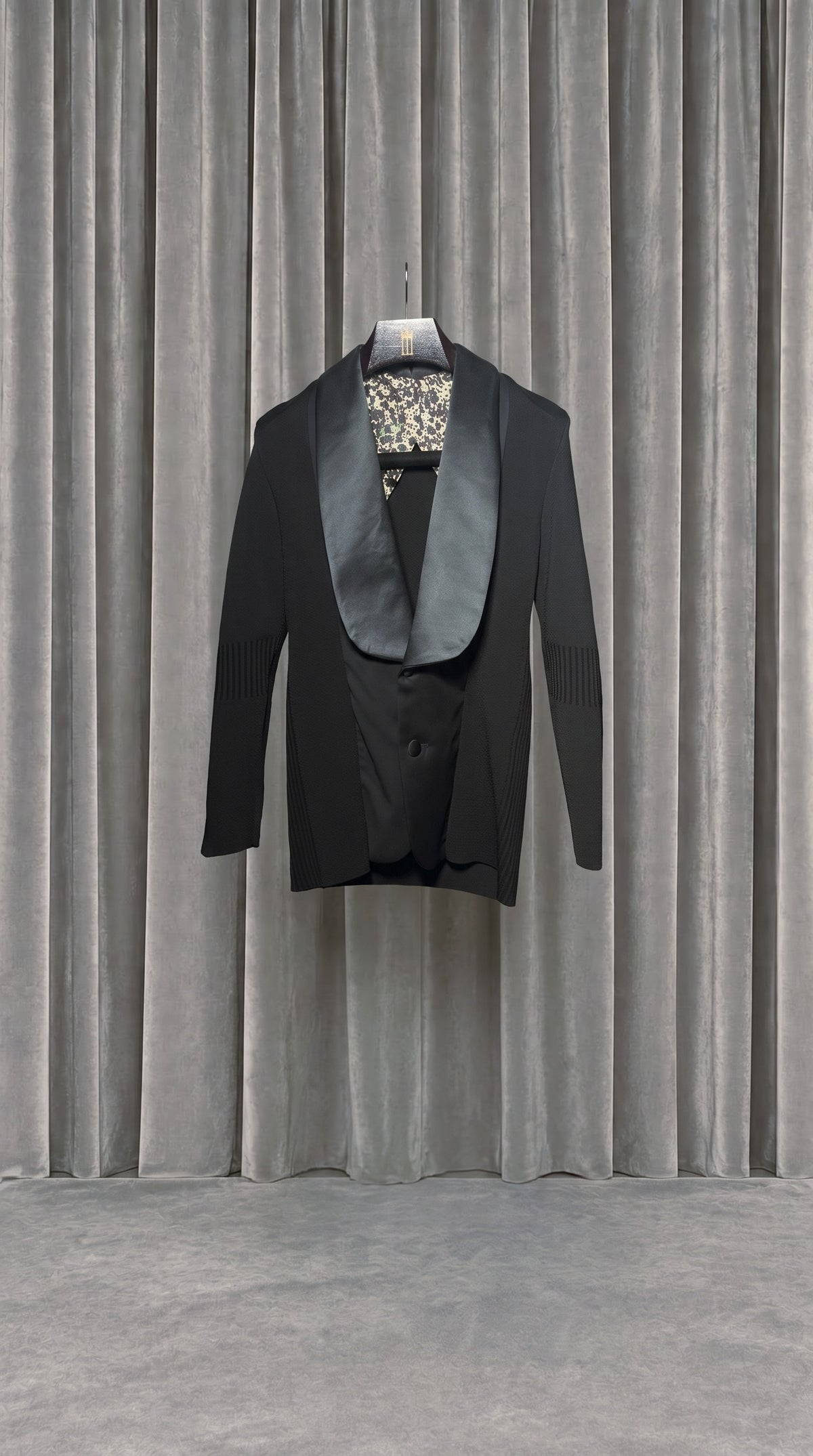 Smoker Jacket Black – product