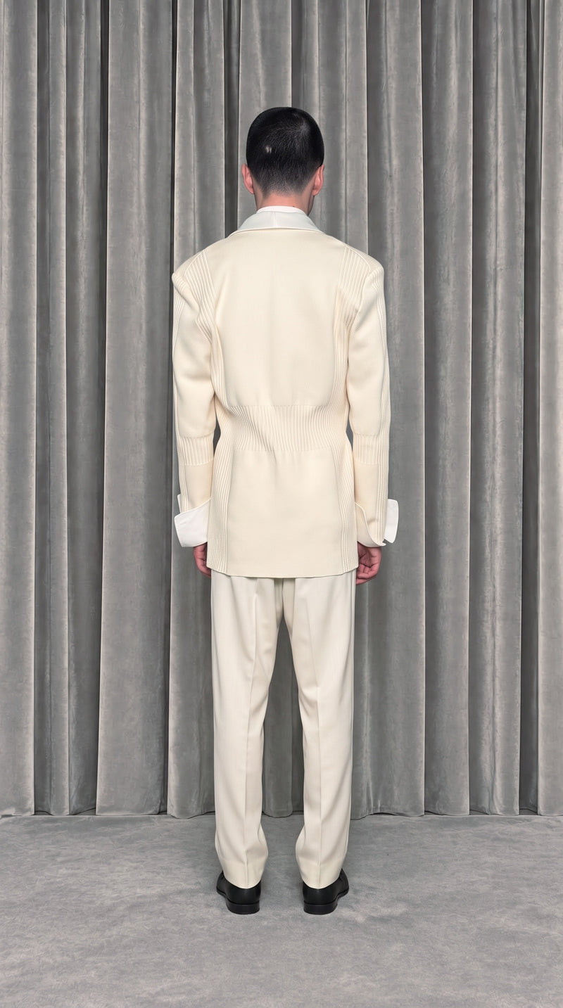 Smoker Jacket Ivory – model back