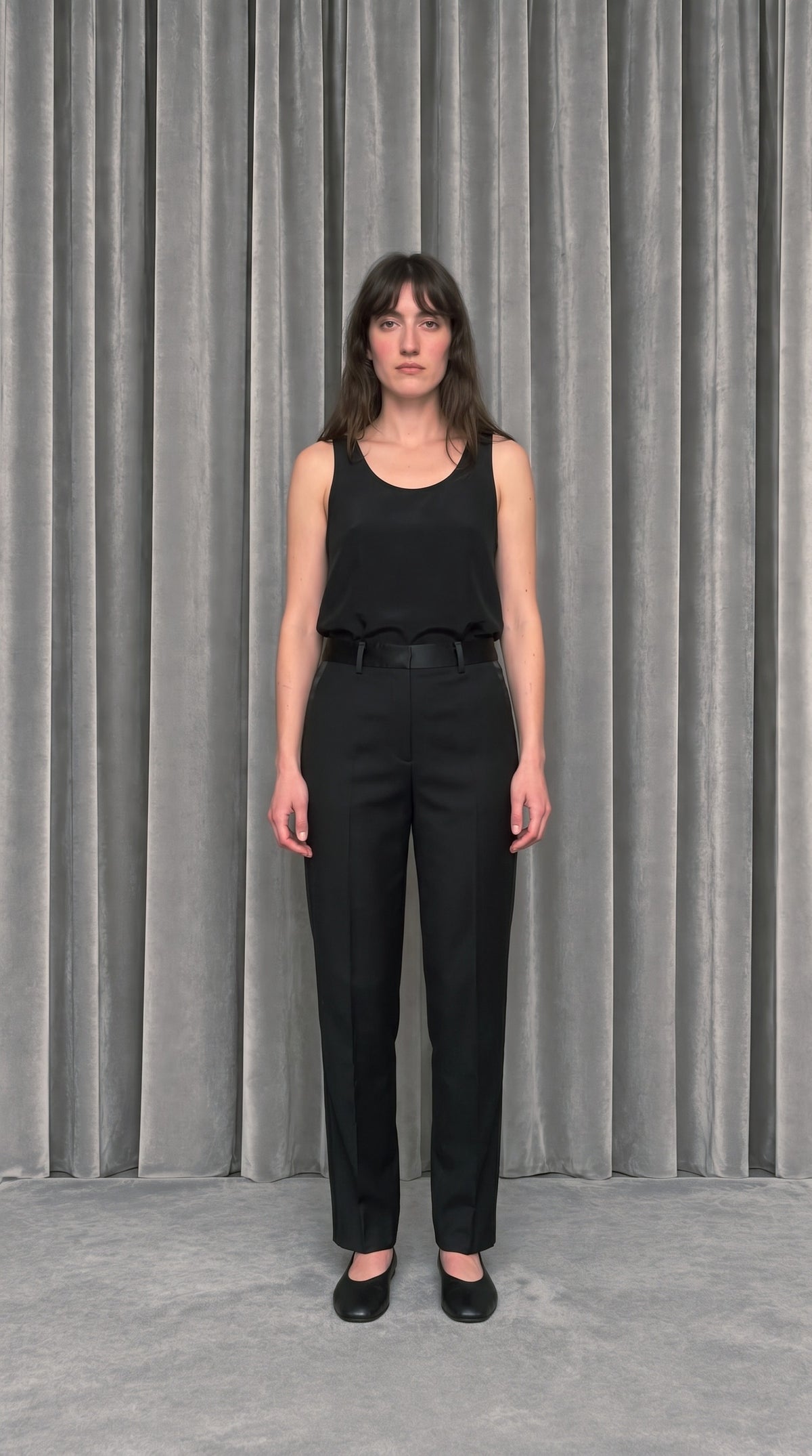 Smoker Trousers Black – model front