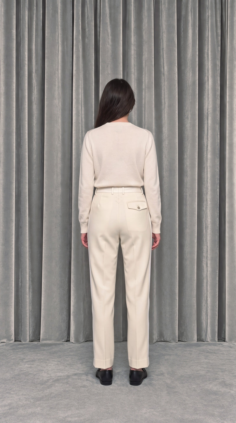 Smoker Trousers Ivory – model back