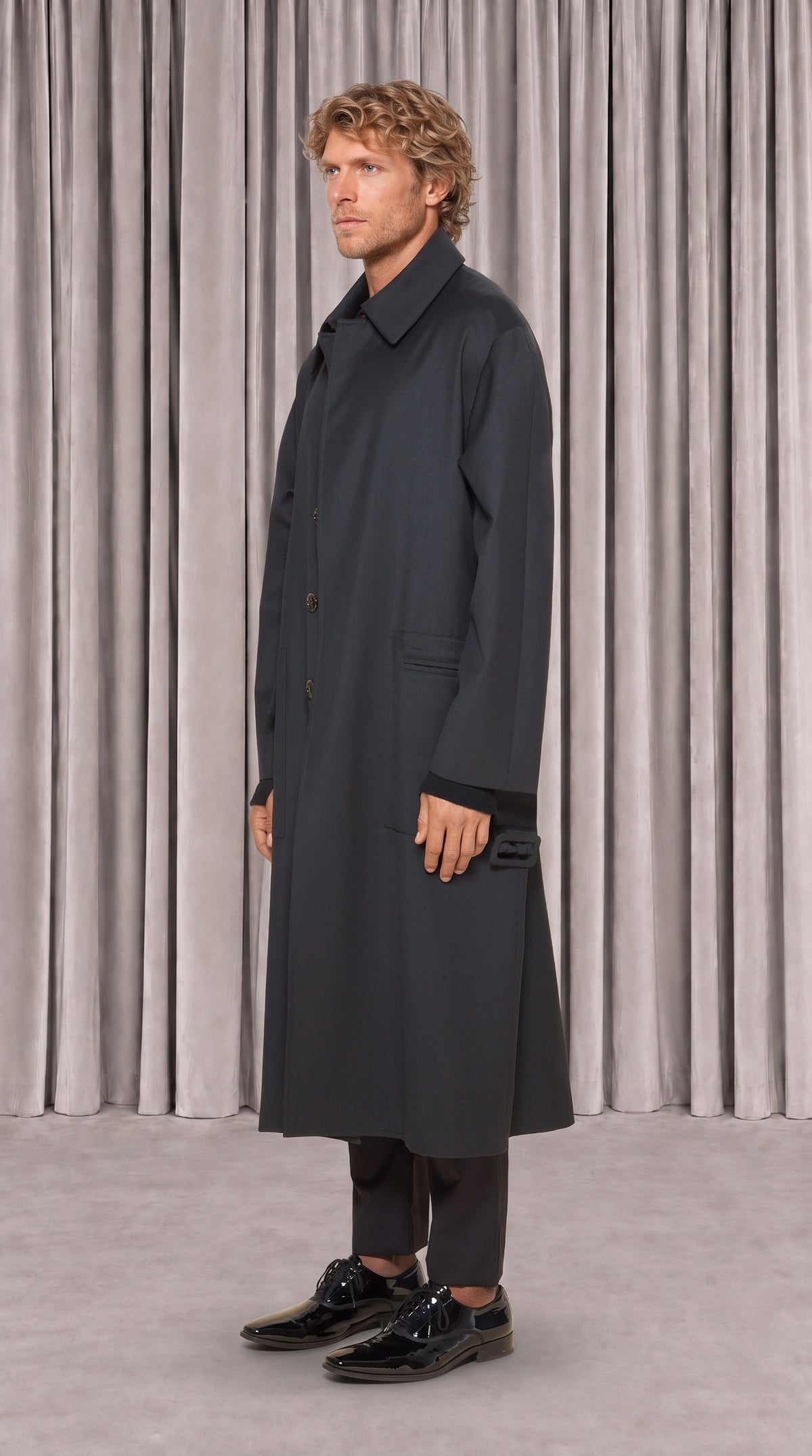 Victor Overcoat Men Black, side view – POAN