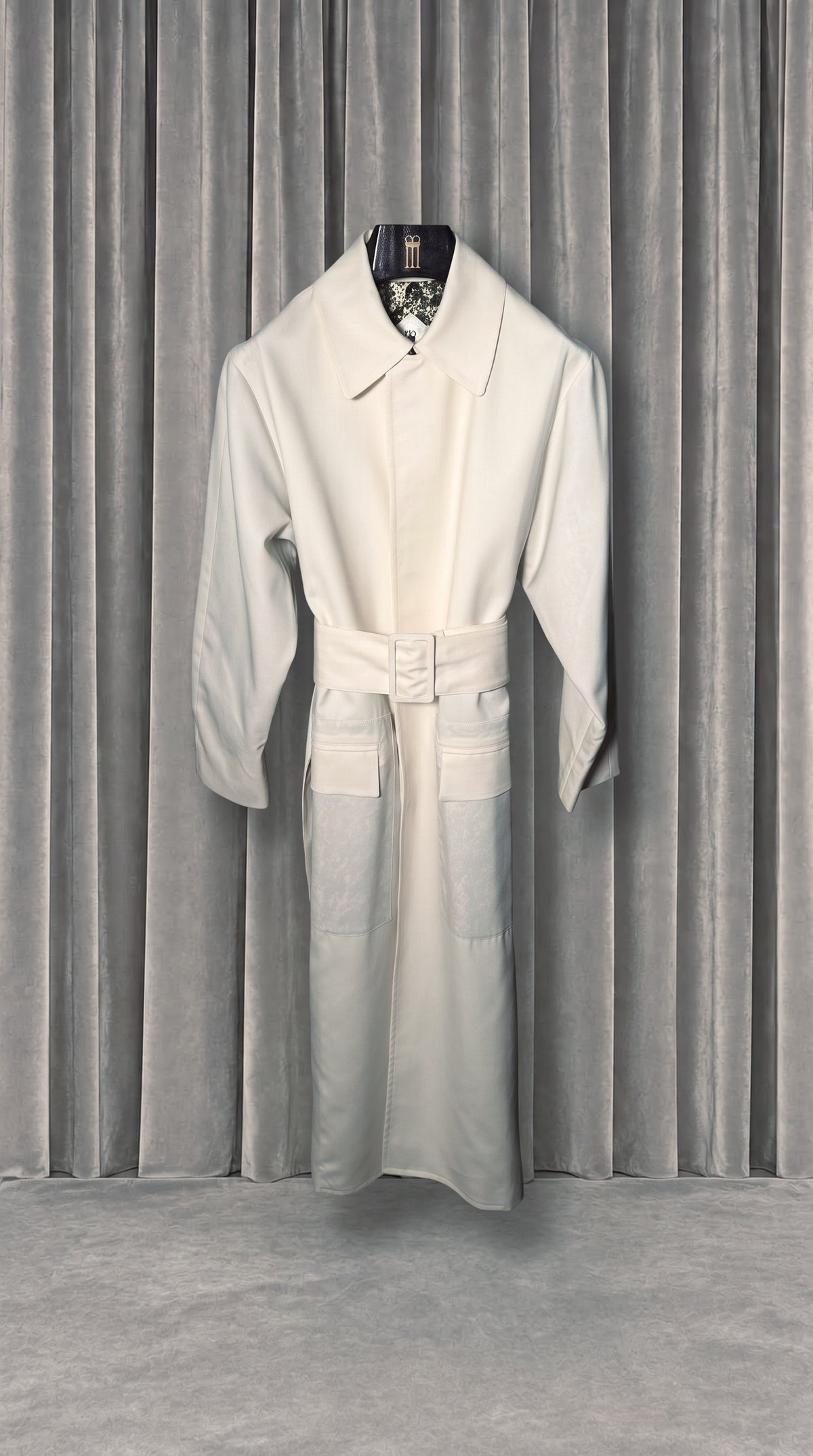 Victor Overcoat Ivory – product