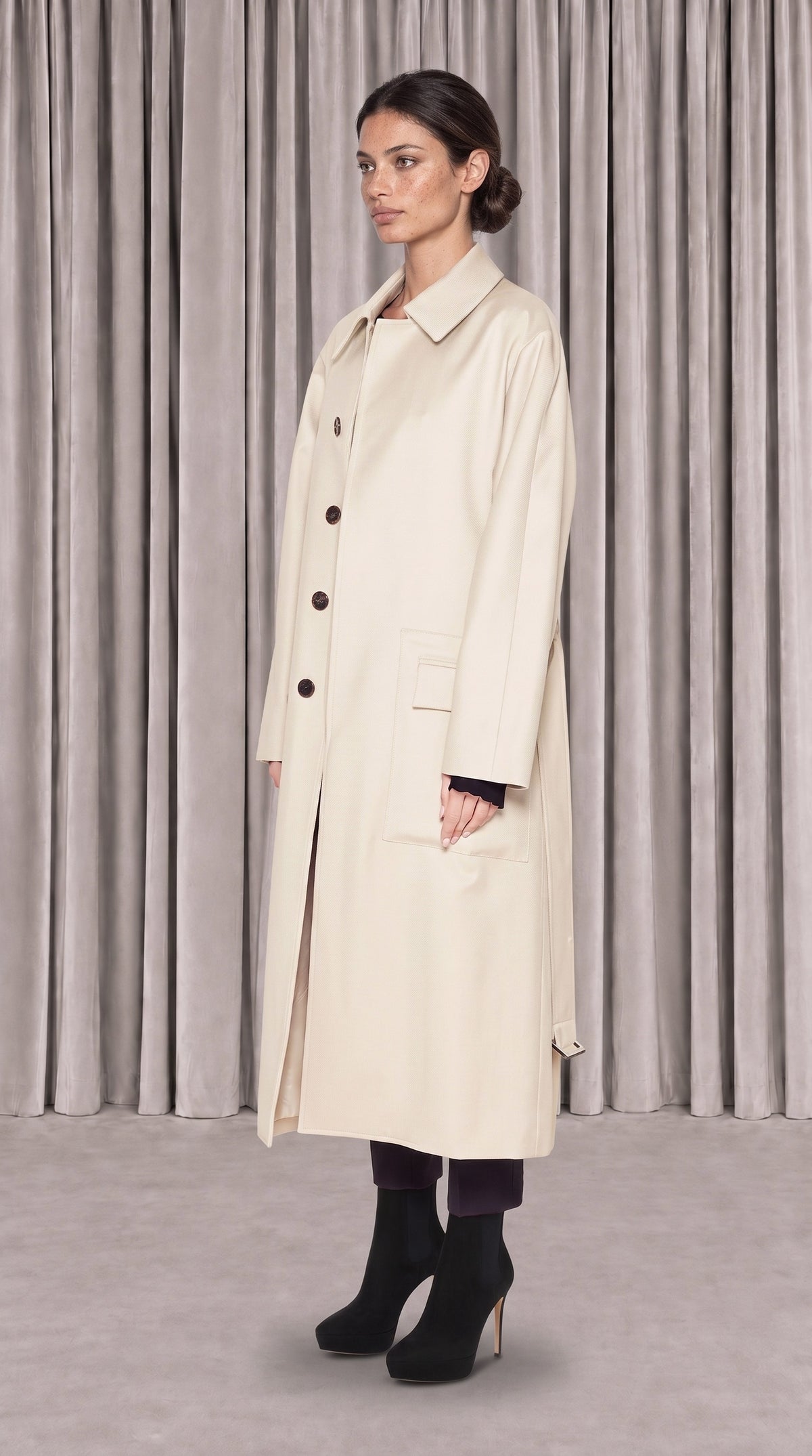 Victor Overcoat Women Ivory, side view – POAN