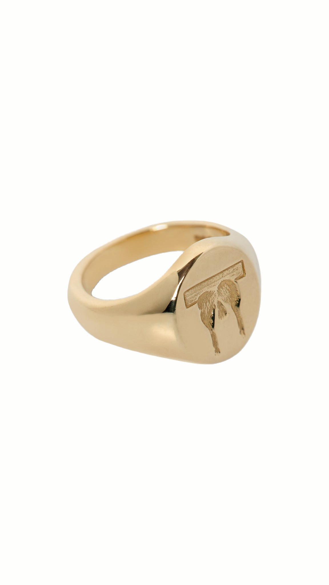 Aeiou Signet Ring Gold – flat lay