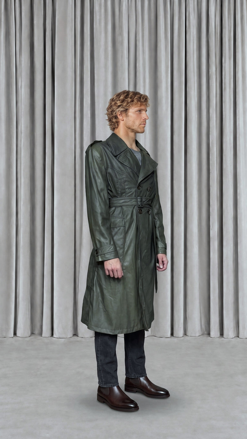 Andreas Coat Vegan Leather Olive Men, model side – POAN