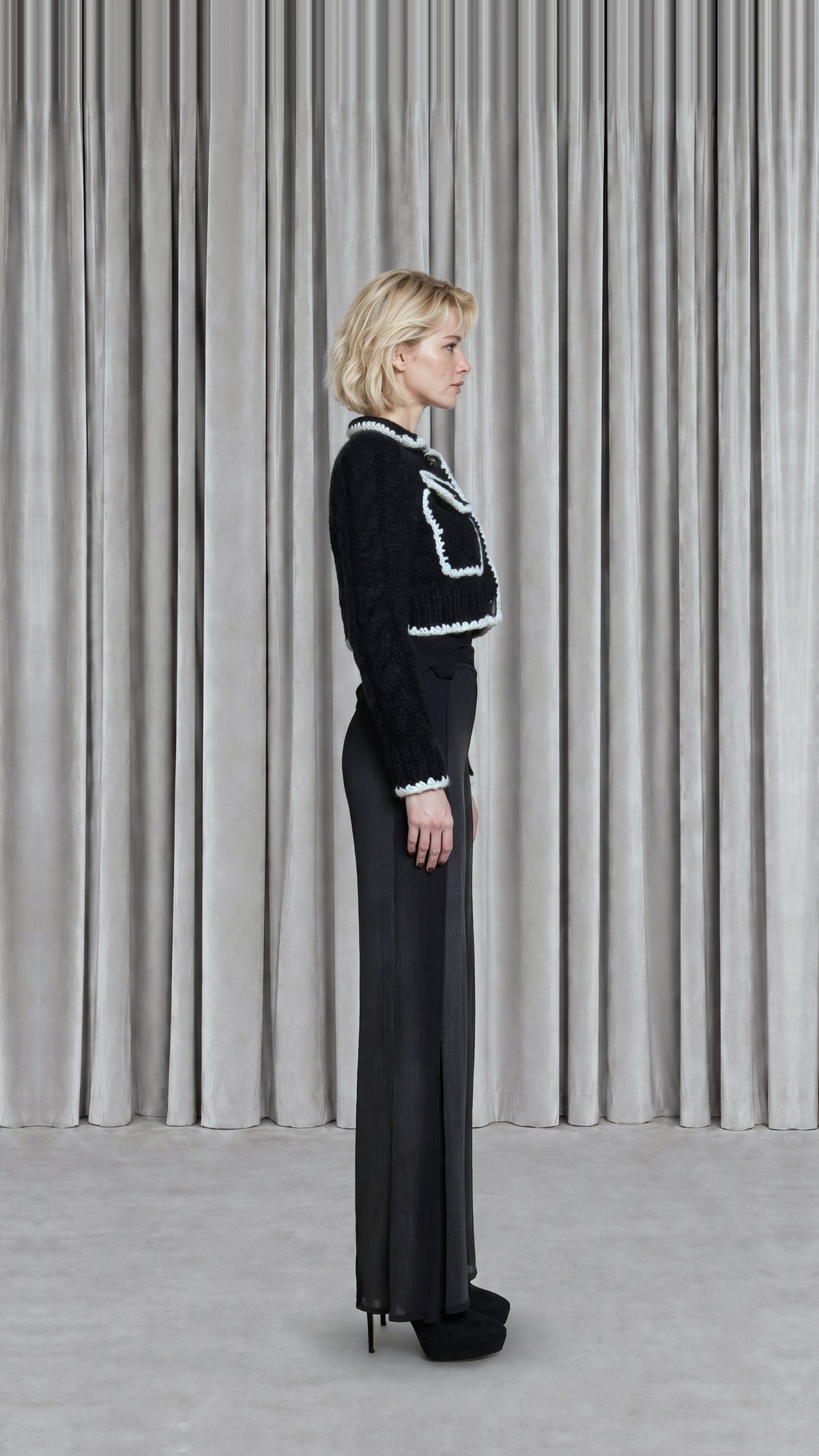 Anna Biker Handknit Cashmere Black Women - side view