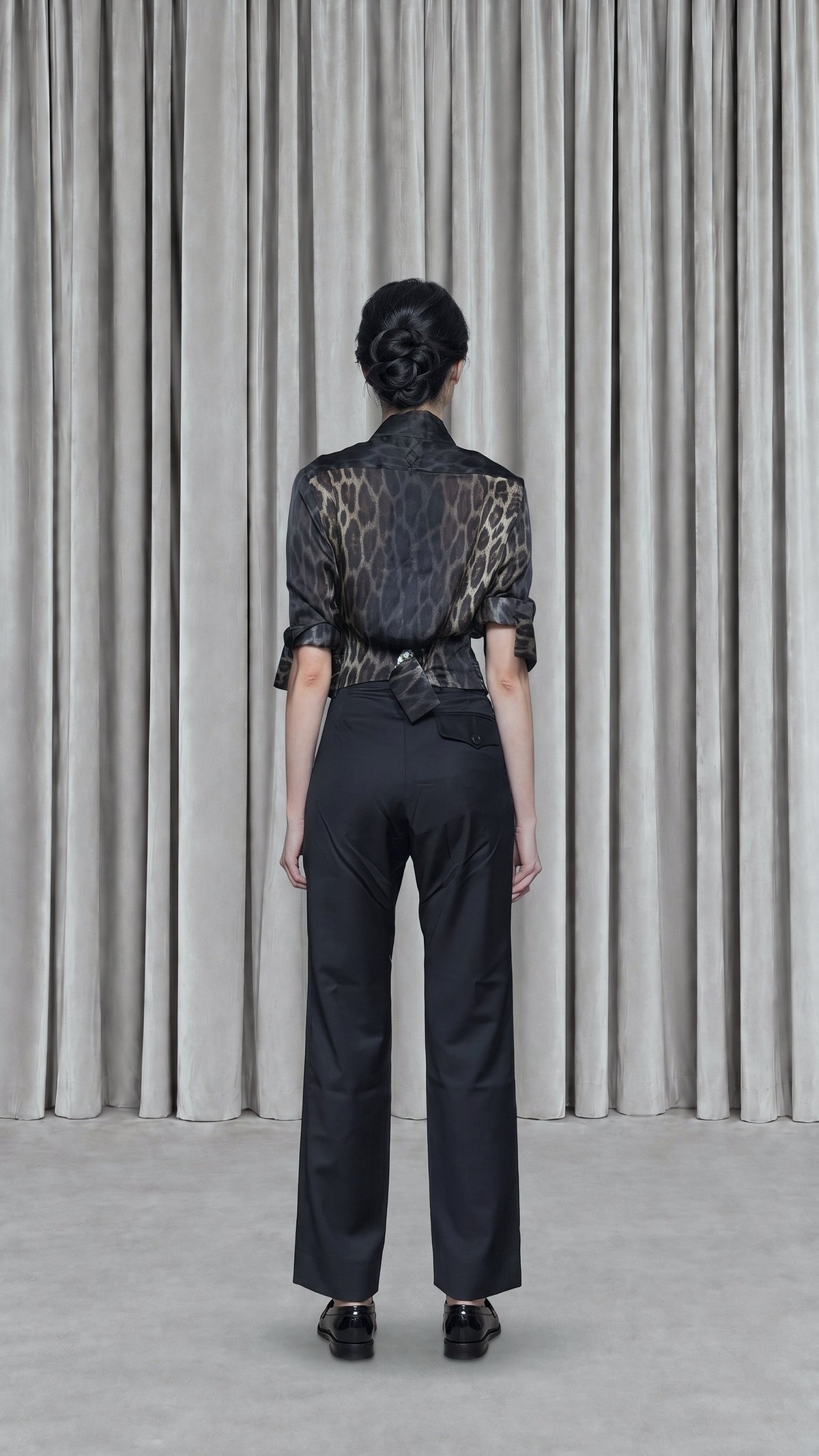 Bundula Blouse Silk Twill Panther Women - back view