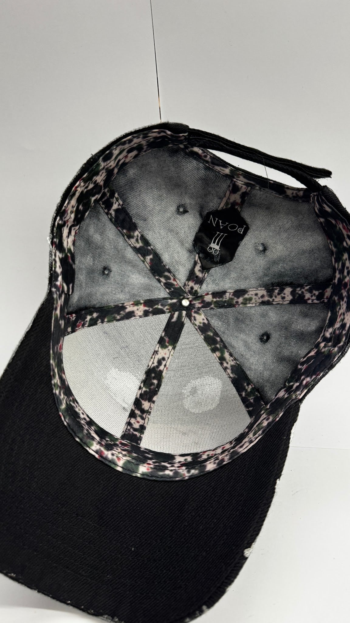 DL X POAN Cap 8/8 – inside