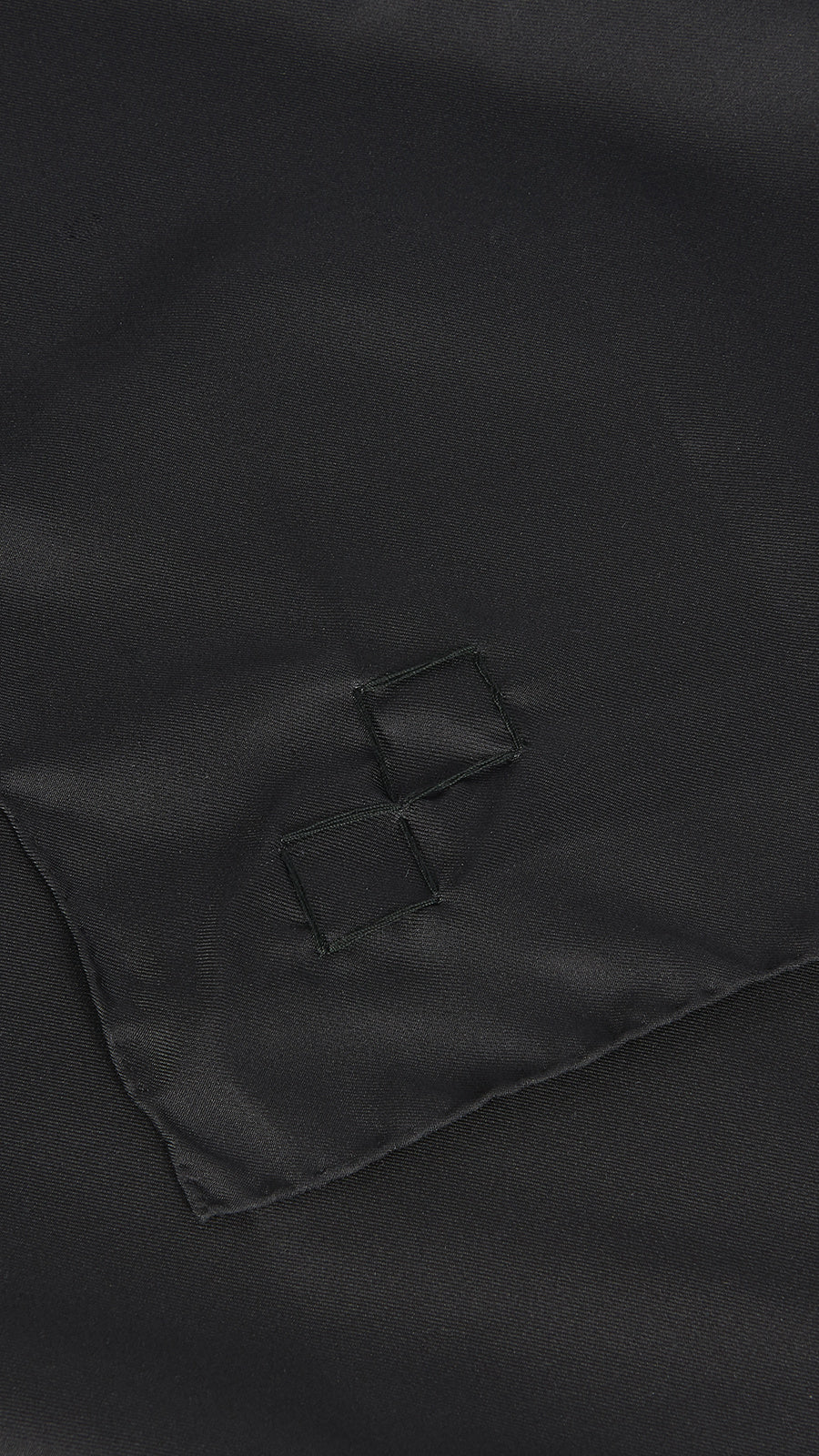 Fulon Foulard Scarf Black – corner with stitched detail, close-up