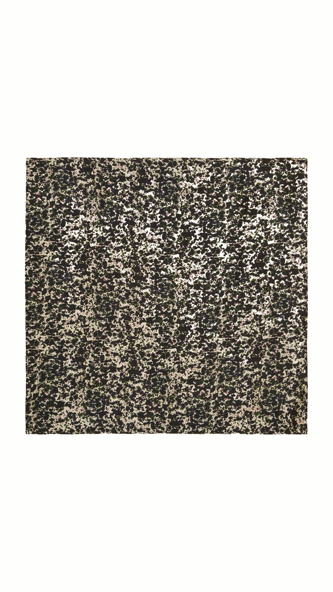 Fulon Foulard Scarf Green – flat lay, camo print
