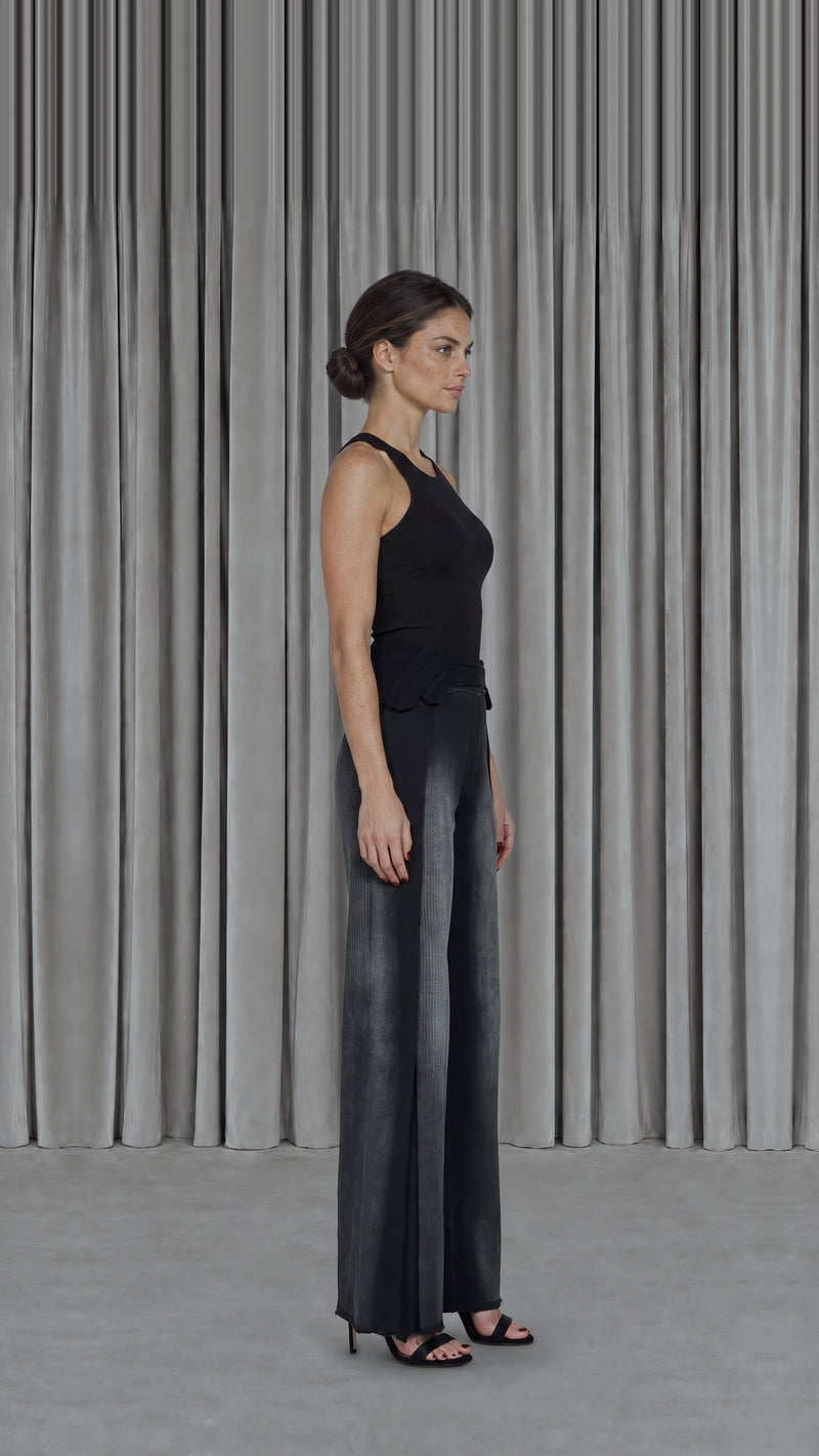Galadriel Knitted Palazzo Trousers Women Washed, model side – POAN