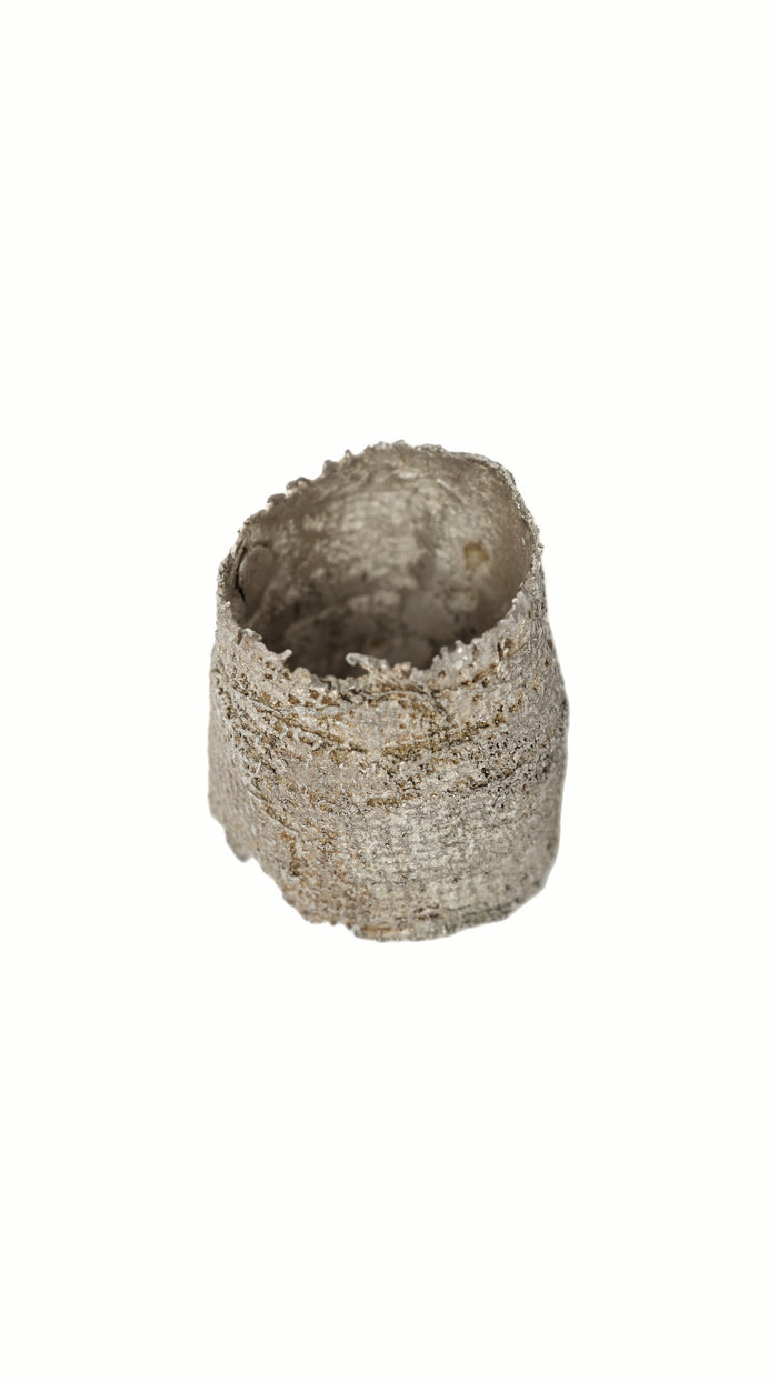 Jacko Bandage Ring Silver – flat lay