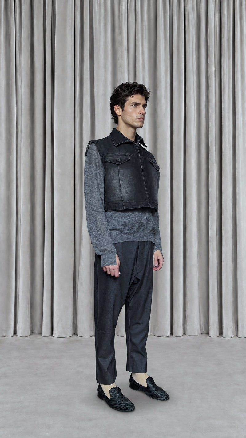 Kill Denim Waistcoat Washed Denim Asphalt Men, model side – POAN