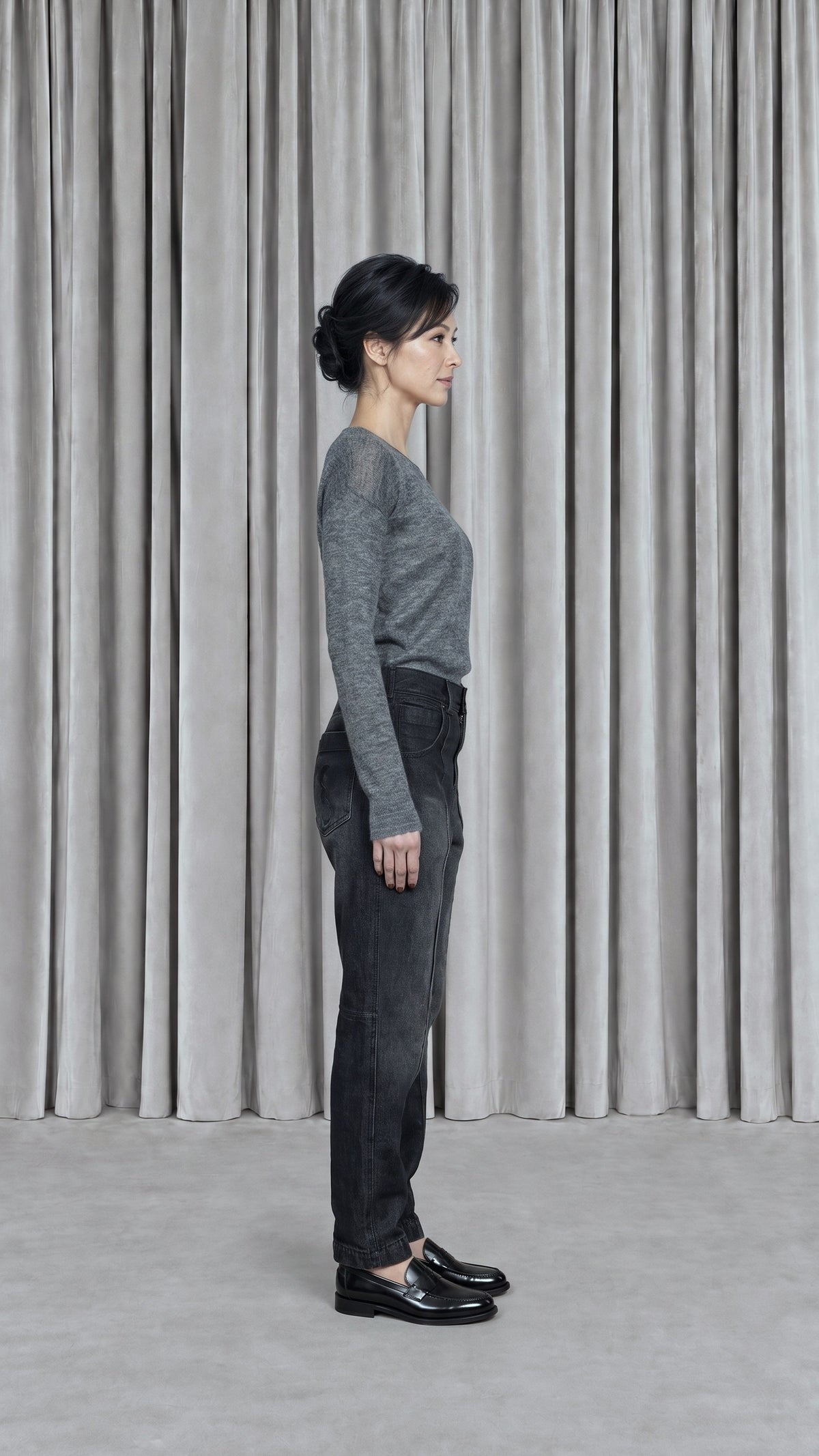 Kill Denim Washed Denim Asphalt Women, model side – POAN