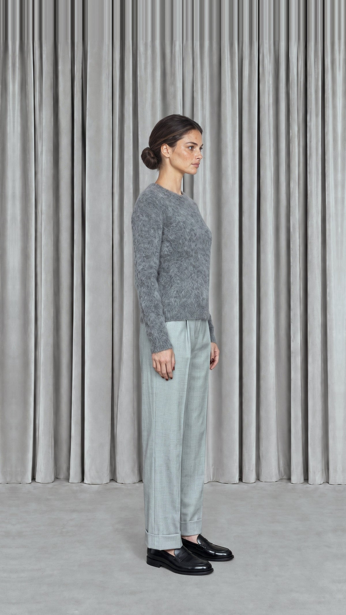 Roberto Alpaca Mohair Knitted Pullover Grey Women - side view