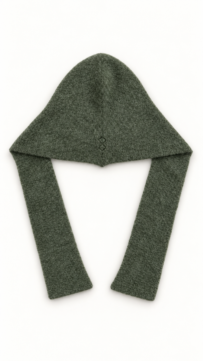 Robin Snood Mohair Moss, flat front – POAN