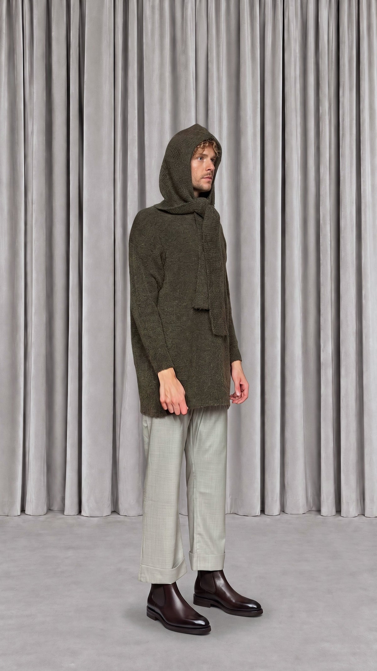 Robin Snood Mohair Moss Men - side view