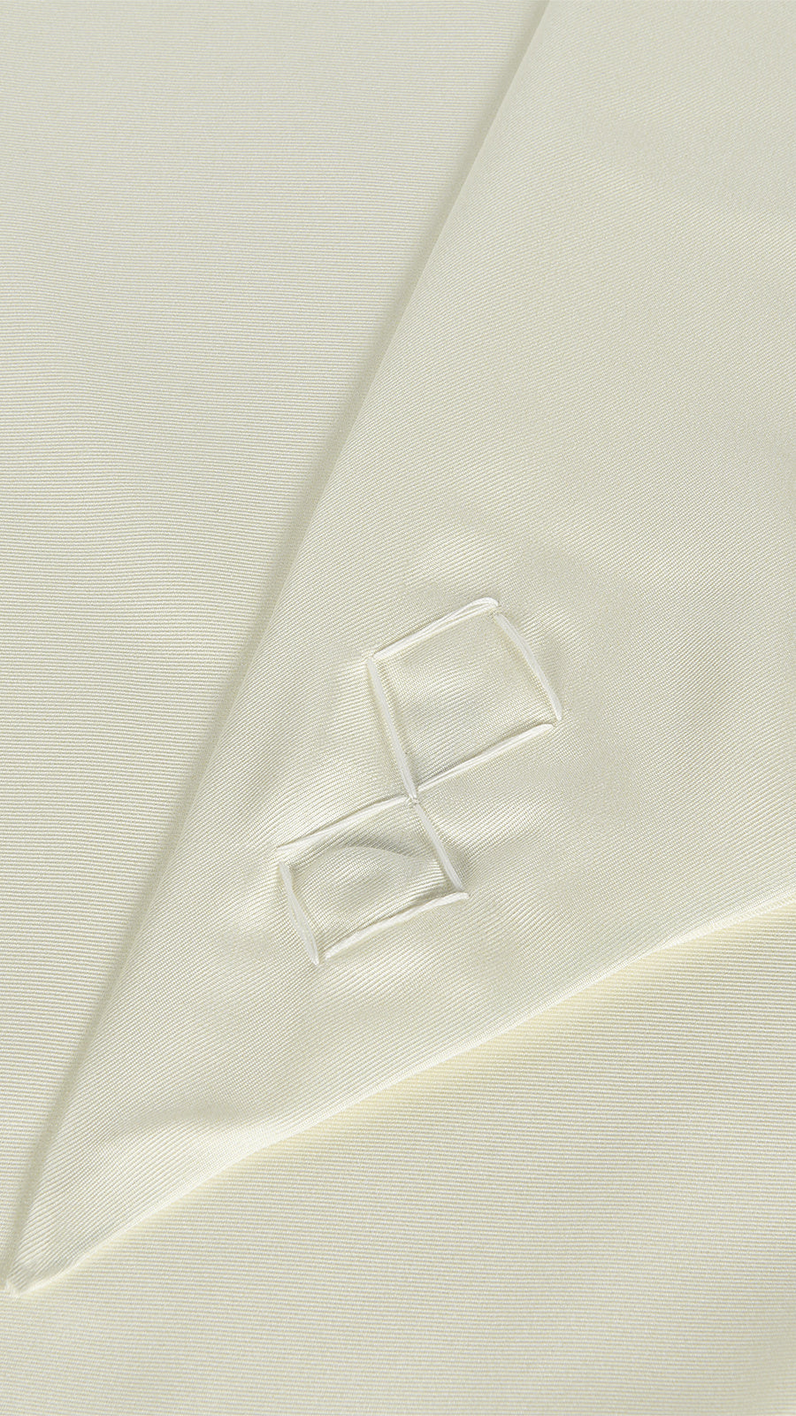 Scala Tubular Scarf Ivory – stitched point, close-up